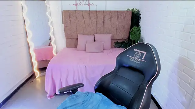 juanita tay online show from January 5, 5:27 pm