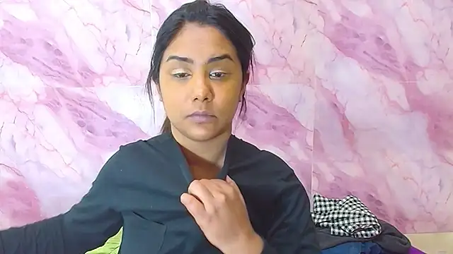 Snapshot of IndiaSexyStripper4u chatting on September 17, 4:53 pm IndiaSexyStripper4u online show from September 17, 4:53 pm