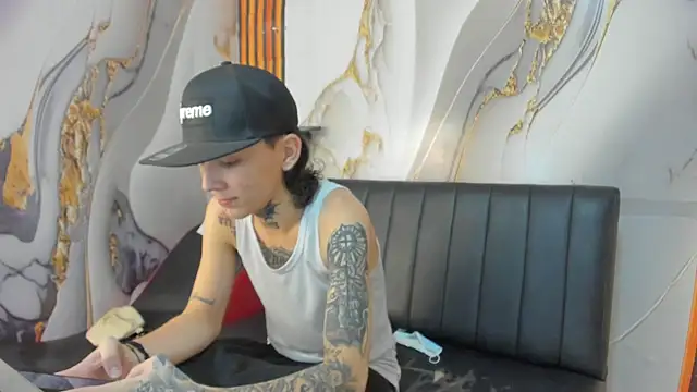 StraightBoy Nick online show from March 3, 4:19 am