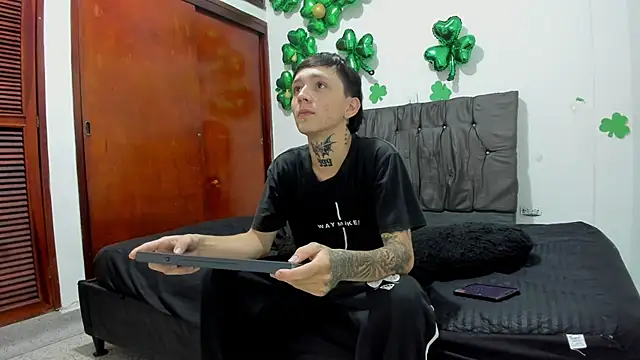 StraightBoy Nick online show from May 8, 1:59 pm