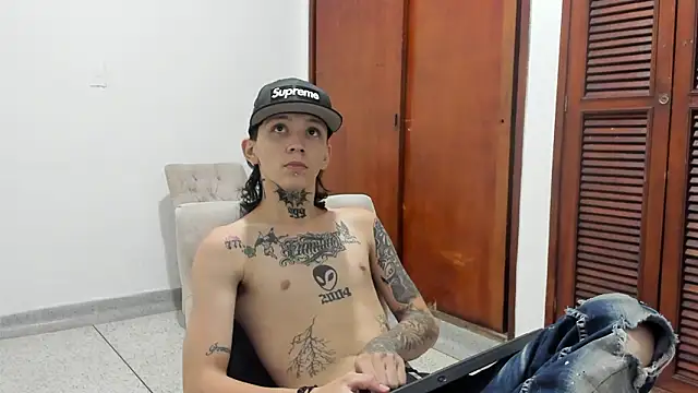 StraightBoy Nick online show from March 15, 5:58 am