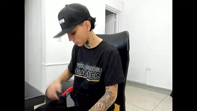 StraightBoy Nick online show from May 1, 9:09 pm
