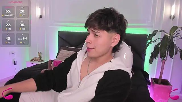 Jordan 24  online show from October 31, 8:49 pm