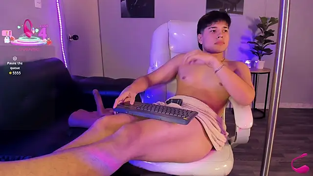 Jordan 24  online show from March 31, 8:49 am