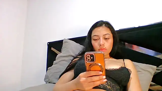 sara gomez1  online show from October 23, 11:25 pm