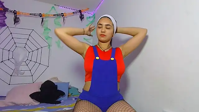 Snapshot of Naughty_Nights_Live chatting on October 31, 11:29 am Naughty Nights Live online show from October 31, 11:29 am