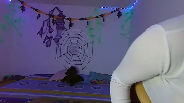 Snapshot of Naughty_Nights_Live chatting on October 29, 11:20 am Naughty Nights Live online show from October 29, 11:20 am