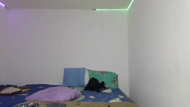 Snapshot of Naughty_Nights_Live chatting on October 15, 11:40 am Naughty Nights Live online show from October 15, 11:40 am
