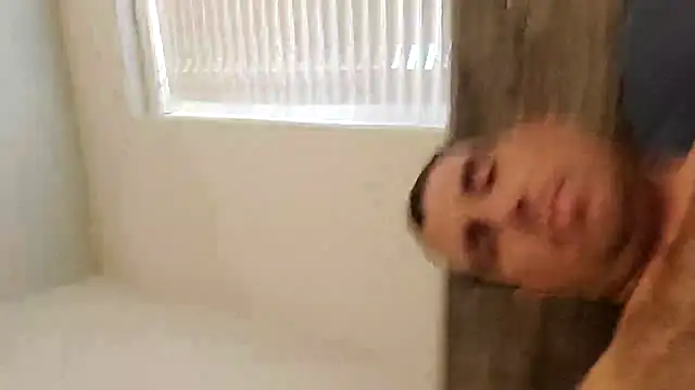 jonnyBgood2451 online show from October 22, 9:24 pm