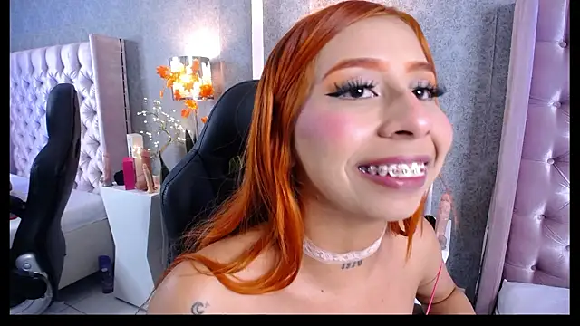 Snapshot of laila_stilwiills chatting on February 11, 4:56 am laila stilwiills online show from February 11, 4:56 am