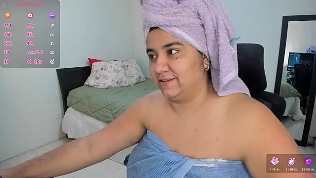 Snapshot of MariamCastiblanco chatting on June 17, 3:55 pm MariamCastiblanco online show from June 17, 3:55 pm
