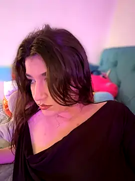 ScarletBloom  online show from October 21, 12:37 pm