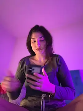 ScarletBloom  online show from November 1, 5:07 pm