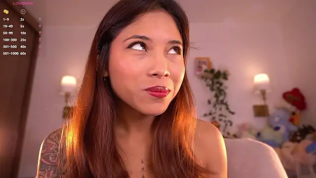 Snapshot of violeth____ chatting on January 9, 1:40 pm violeth online show from January 9, 1:40 pm