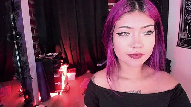 Snapshot of Katyuska_Sg1 chatting on December 13, 8:04 pm Katyuska Sg1 online show from December 13, 8:04 pm