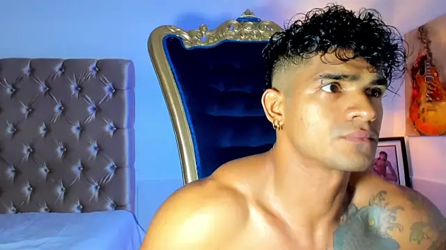 Snapshot of antonio__444 chatting on June 13, 11:56 pm antonio 444 online show from June 13, 11:56 pm