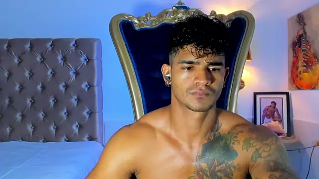 antonio  444 online show from May 28, 6:58 pm