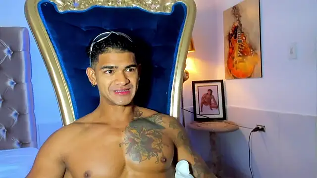 antonio  444 online show from February 11, 9:53 am