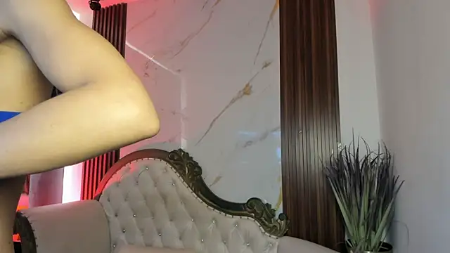 CoralieBronson online show from November 6, 8:35 pm