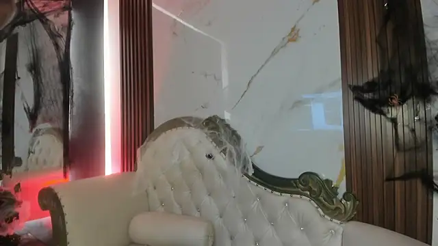 CoralieBronson online show from October 24, 4:22 am