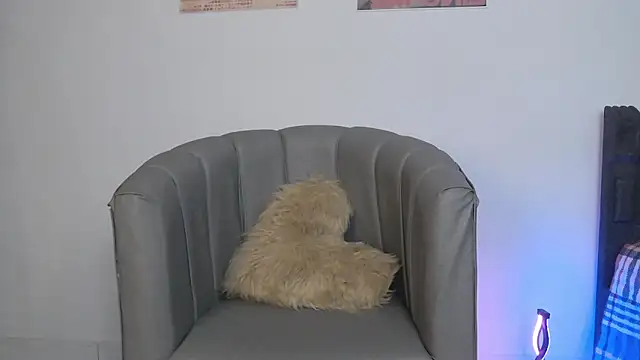 CoralieBronson online show from February 21, 9:28 pm