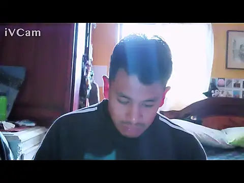 Snapshot of Mark97AE chatting on October 17, 9:16 pm Mark97AE online show from October 17, 9:16 pm