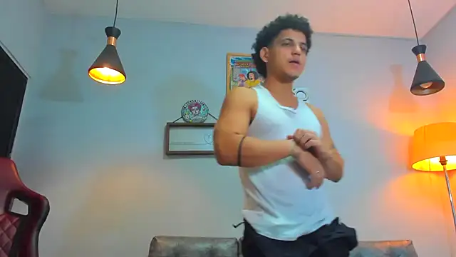 Xfire boy69 online show from December 3, 1:32 pm