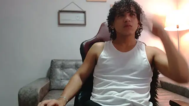 Xfire boy69 online show from October 11, 1:56 pm