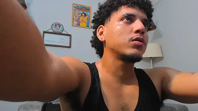 Xfire boy69 online show from January 11, 5:42 pm