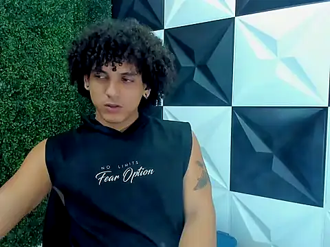 Xfire boy69 online show from October 20, 3:56 pm