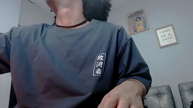 Xfire boy69 online show from November 12, 2:43 pm