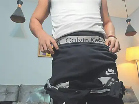 Xfire boy69 online show from February 13, 3:50 am