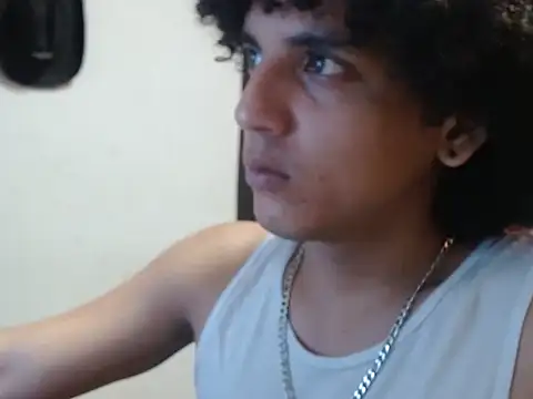 Xfire boy69 online show from October 17, 3:03 pm