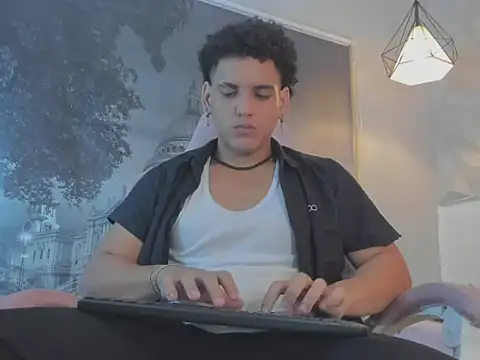 Xfire boy69 online show from November 24, 8:20 pm