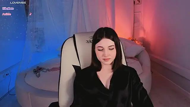 Snapshot of Kimmie_shine chatting on November 3, 1:37 pm Kimmie shine online show from November 3, 1:37 pm