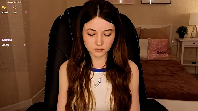 Snapshot of Kimmie_shine chatting on June 20, 8:41 am Kimmie shine online show from June 20, 8:41 am