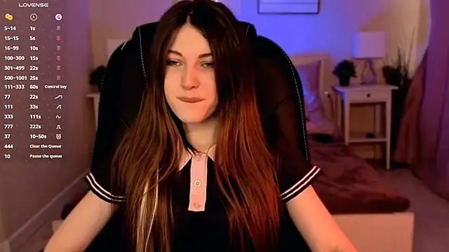 Snapshot of Kimmie_shine chatting on June 11, 3:53 pm Kimmie shine online show from June 11, 3:53 pm