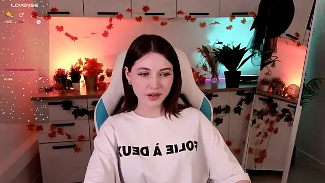 Snapshot of Kimmie_shine chatting on November 6, 3:27 pm Kimmie shine online show from November 6, 3:27 pm