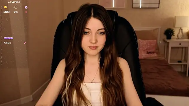 Snapshot of Kimmie_shine chatting on June 19, 8:53 am Kimmie shine online show from June 19, 8:53 am
