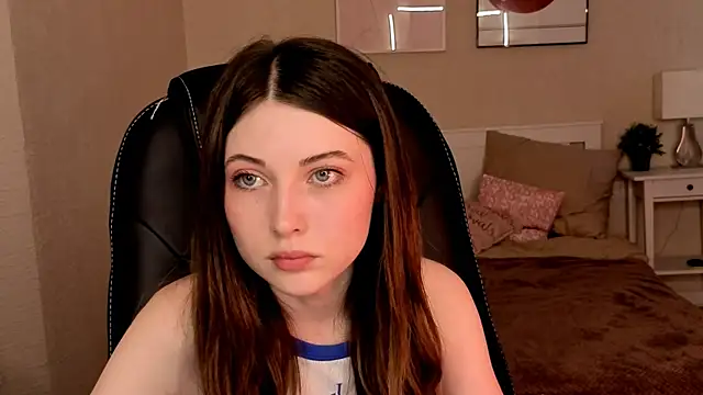Snapshot of Kimmie_shine chatting on June 10, 5:25 pm Kimmie shine online show from June 10, 5:25 pm