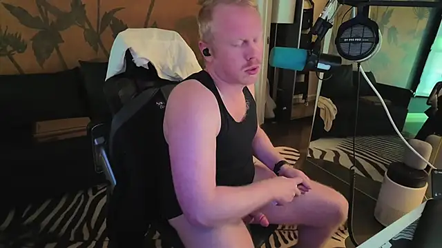 twunkdean online show from July 23, 4:58 pm