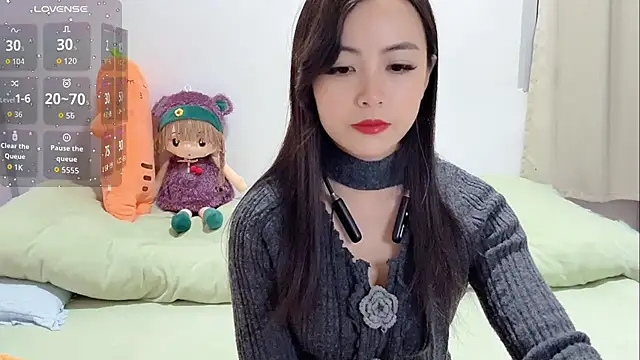 Snapshot of Yingbao-Baby chatting on November 27, 11:21 am Yingbao-Baby online show from November 27, 11:21 am