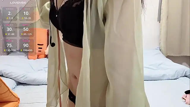 Snapshot of Yingbao-Baby chatting on November 19, 1:00 pm Yingbao-Baby online show from November 19, 1:00 pm