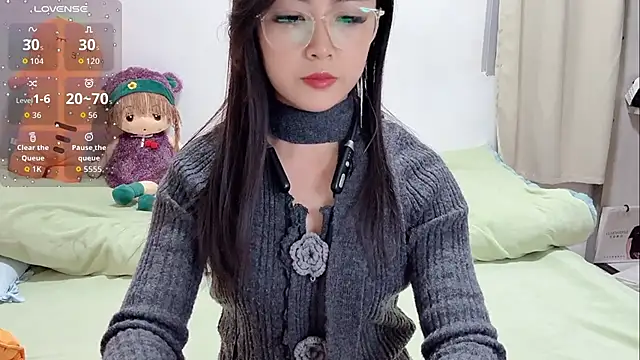 Snapshot of Yingbao-Baby chatting on November 28, 9:42 am Yingbao-Baby online show from November 28, 9:42 am