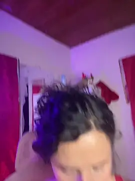 Dannaa Lovs online show from December 15, 5:30 pm