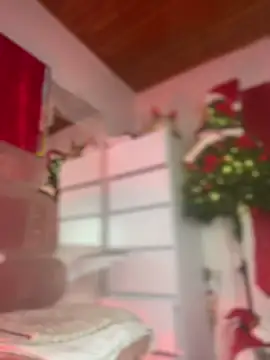 Dannaa Lovs online show from December 5, 6:06 pm