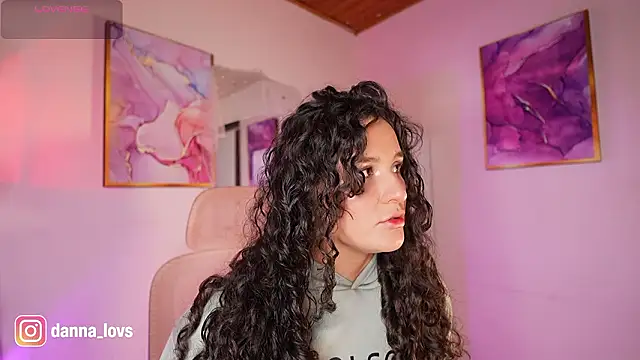 Dannaa Lovs online show from February 13, 2:06 pm