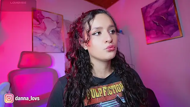 Dannaa Lovs online show from March 23, 10:26 am