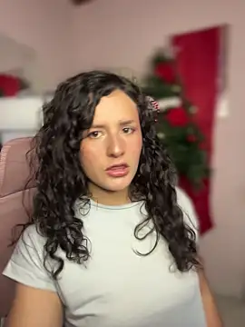 Dannaa Lovs online show from December 4, 7:02 pm