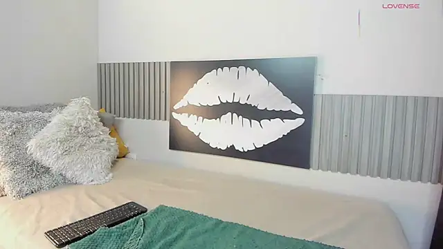 Blue Sixx online show from February 8, 1:42 pm